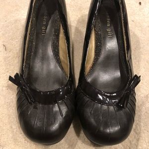 Madden girl brown bow pumps